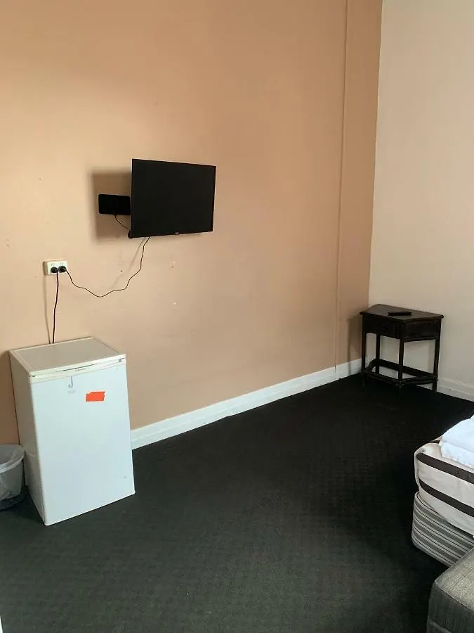 National Hotel Toowoomba 2*,